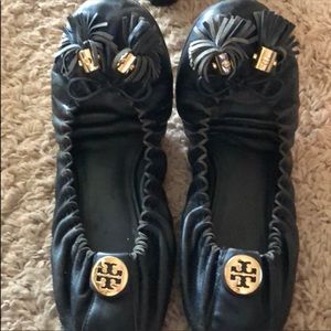 Pre loved size 8.5 Tory Burch Black Flats. Freebie